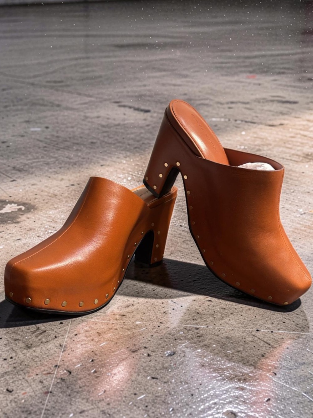 Rebecca Minkoff NWOT Chestnut Brown Leather Clog Mules with Stud Trim